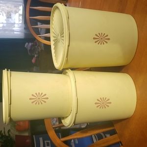 Set of 3 Vintage Tupperware nesting canisters